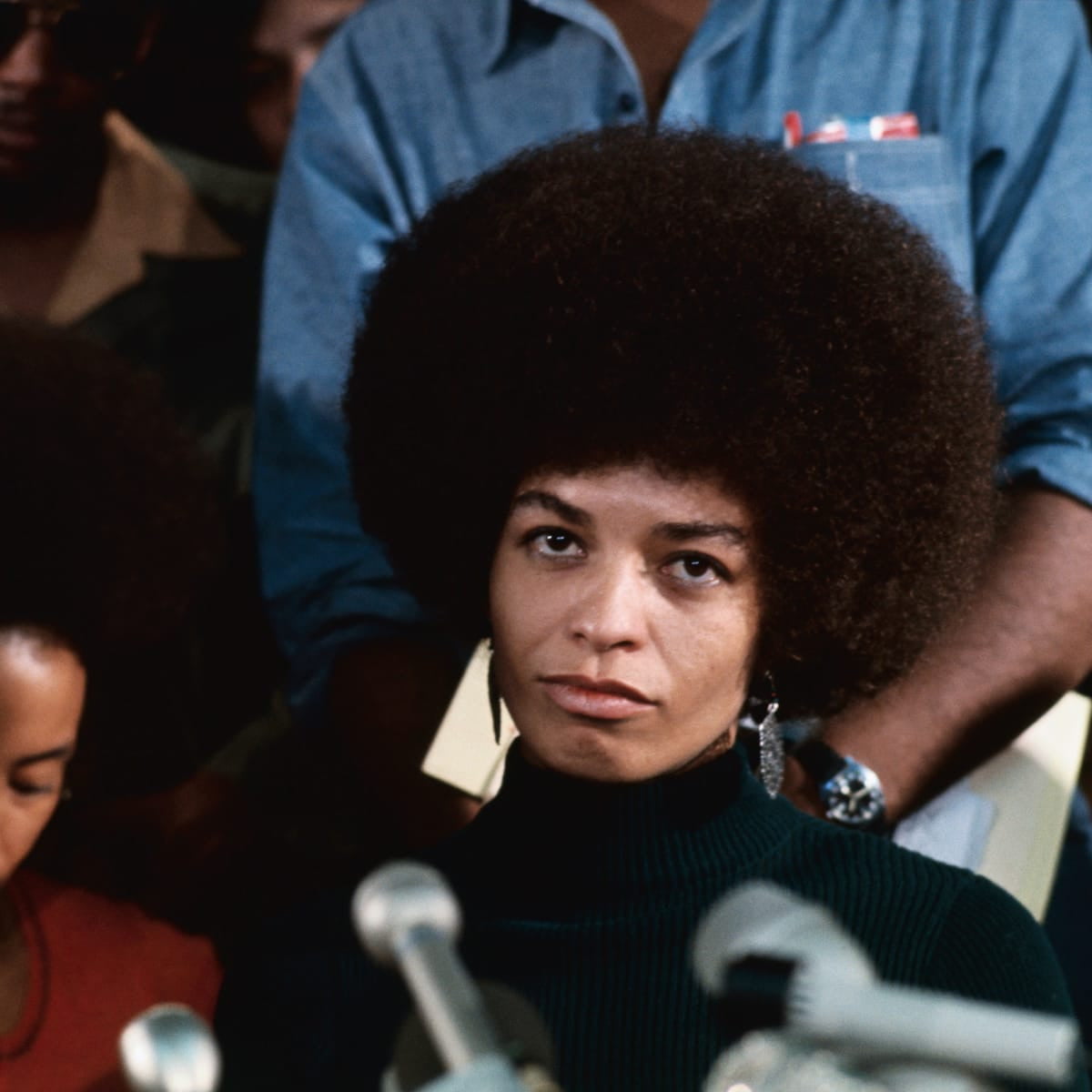 Angela Davis Chatbot - Socialdraft