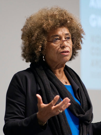 Angela Davis Chatbot - Socialdraft